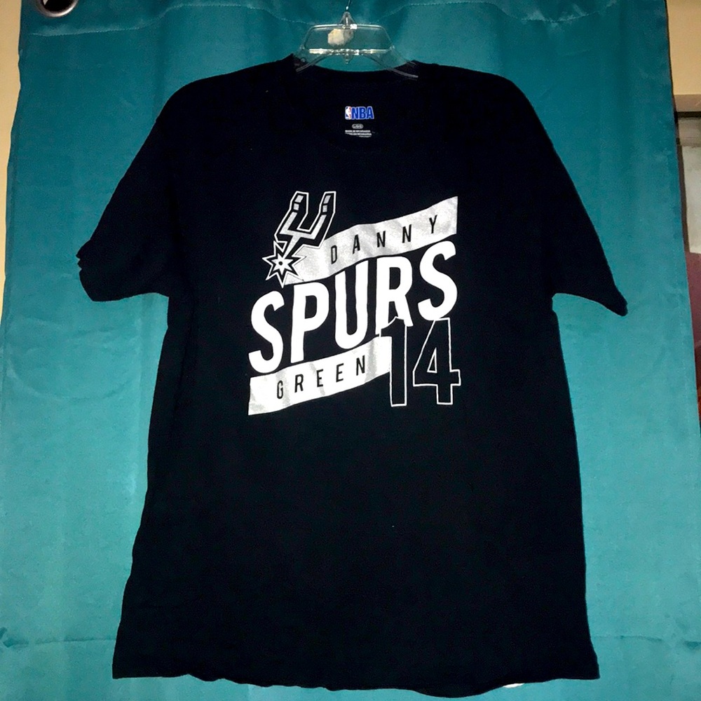 Spurs basketball tee
